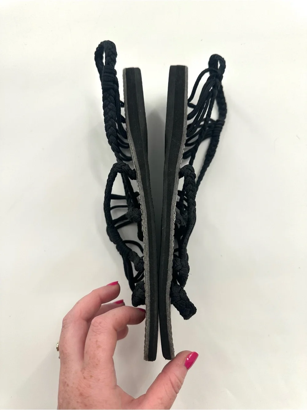 Plaka Palm Leaf Black Strappy Flat Sandals Women's Size 10